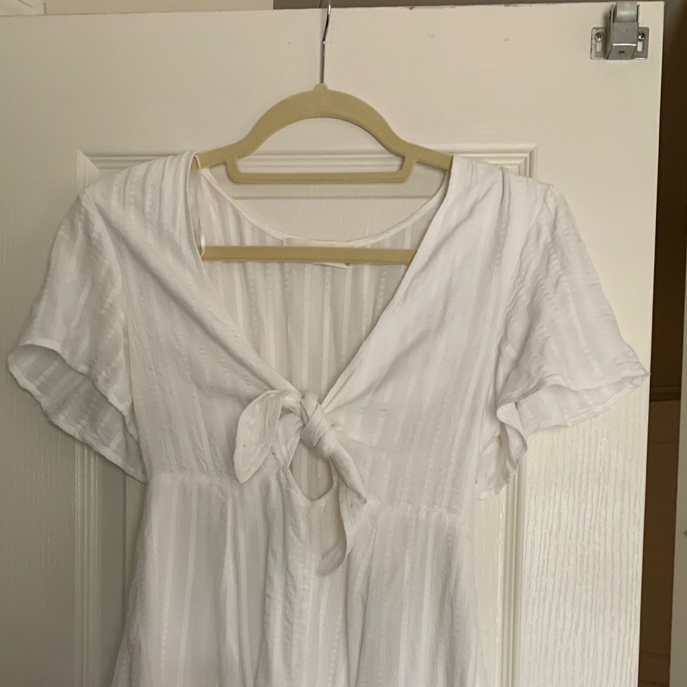 White Dress with tie in the front (Small)
